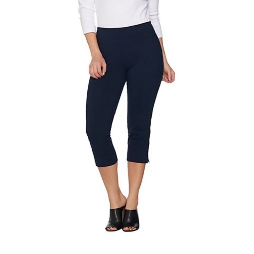 New with Tags Wicked Women In Control Pull-On Capri Pants Size Small
